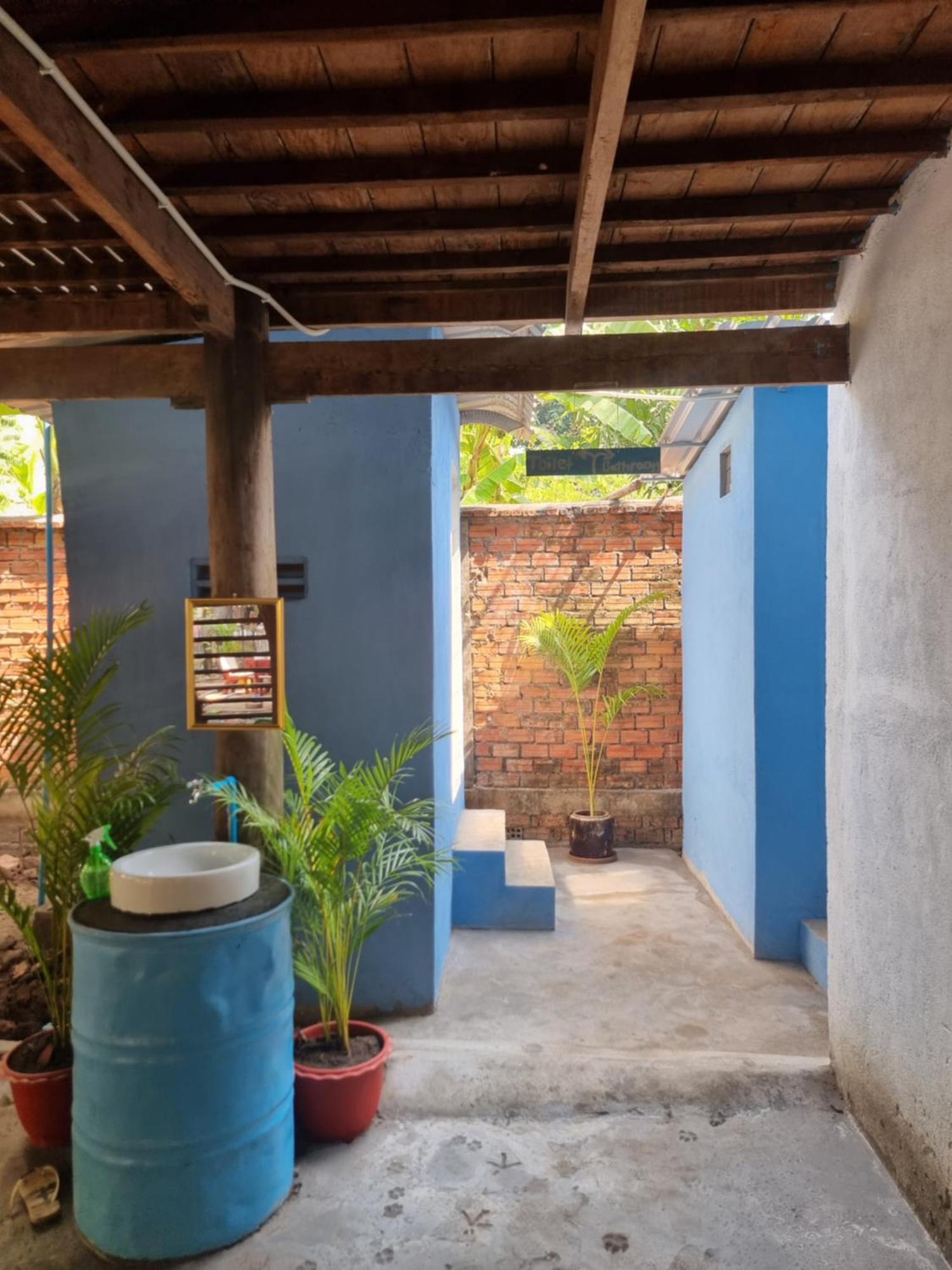 Discover Kratie Homesetay Exterior photo